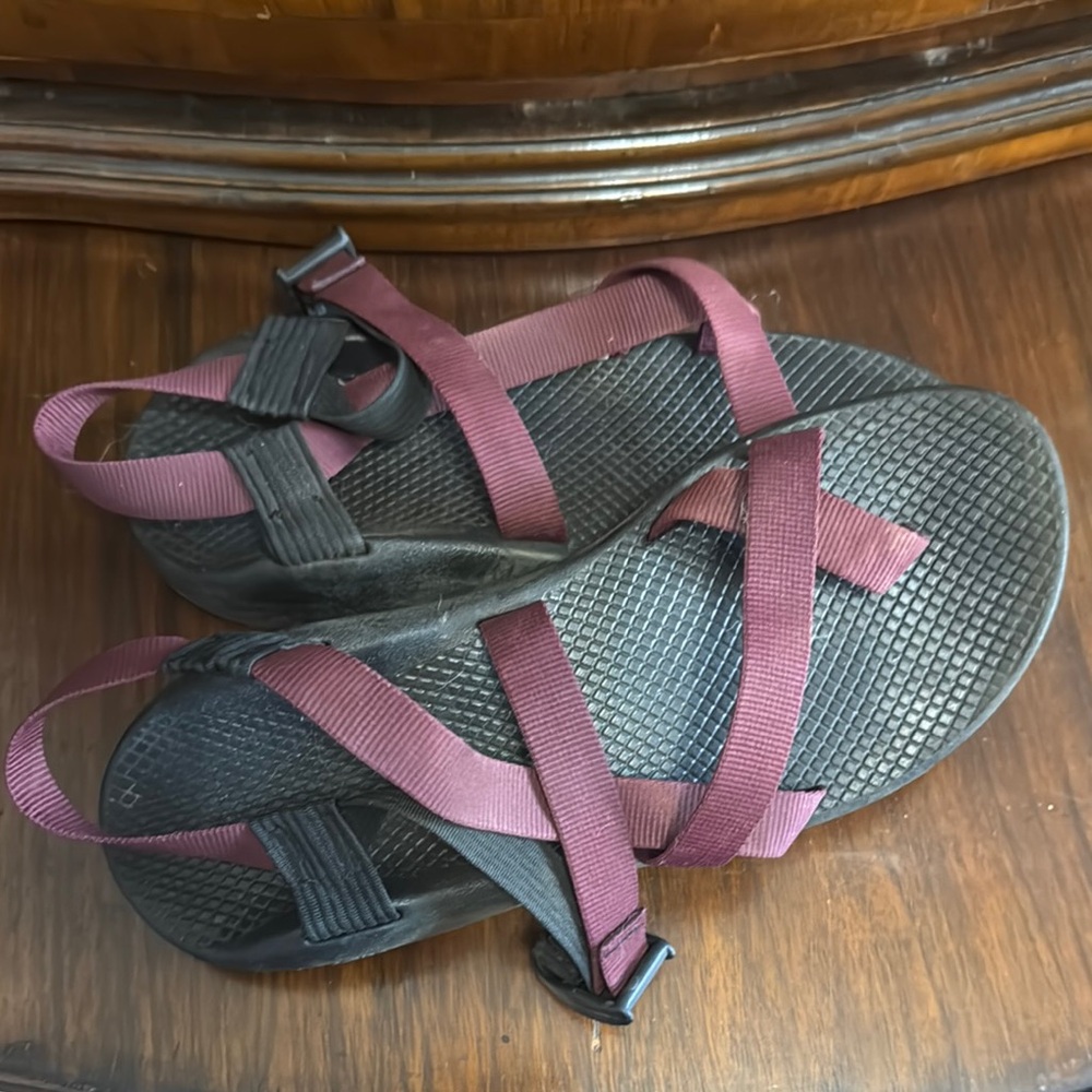 Women's Burgundy Sandals